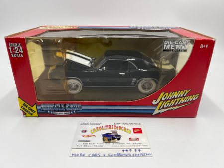 Johnny Lightning 1:24 Scale White Lightning Chase Muscle Cars 1969 Chevy Camaro Z28 Black VHTF Hot on Sale